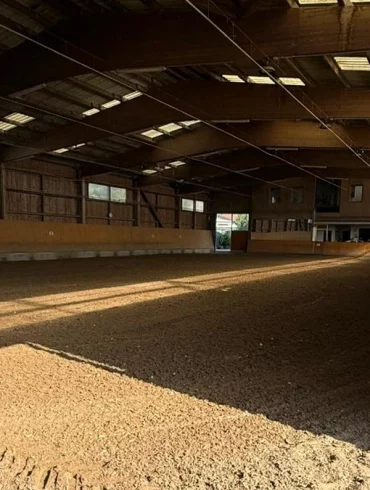 Ausstattung Merlbacher Hof - Blick in die Reithalle